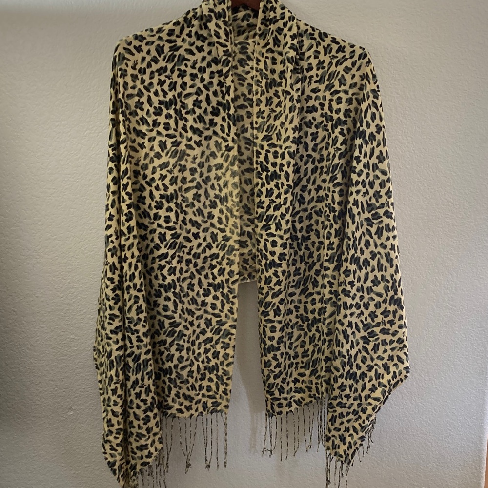 Pashmina rare leopard Animal Print Scarf 100% pashmina on trend fierce goth